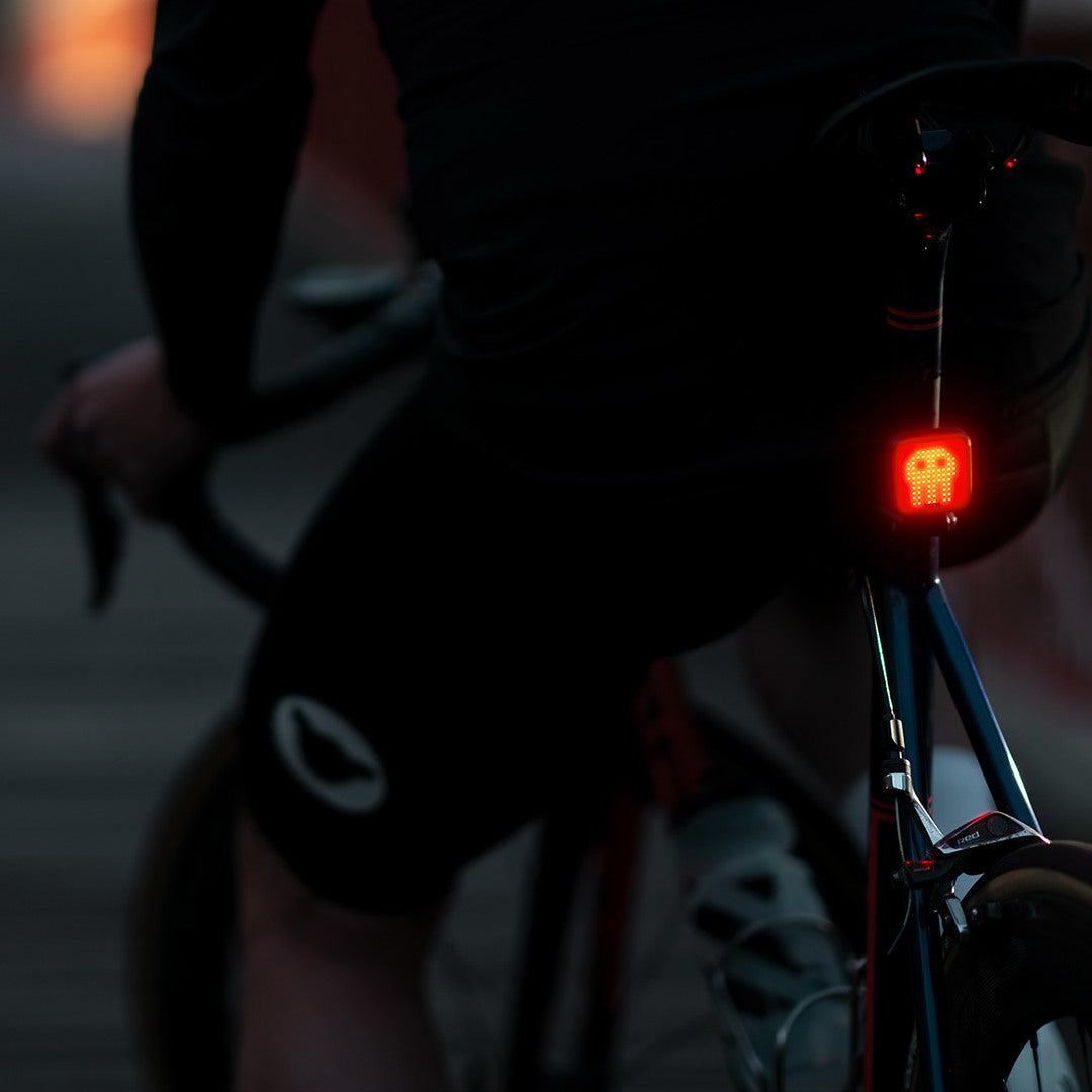 Knog Blinder Rear Light-BRINK