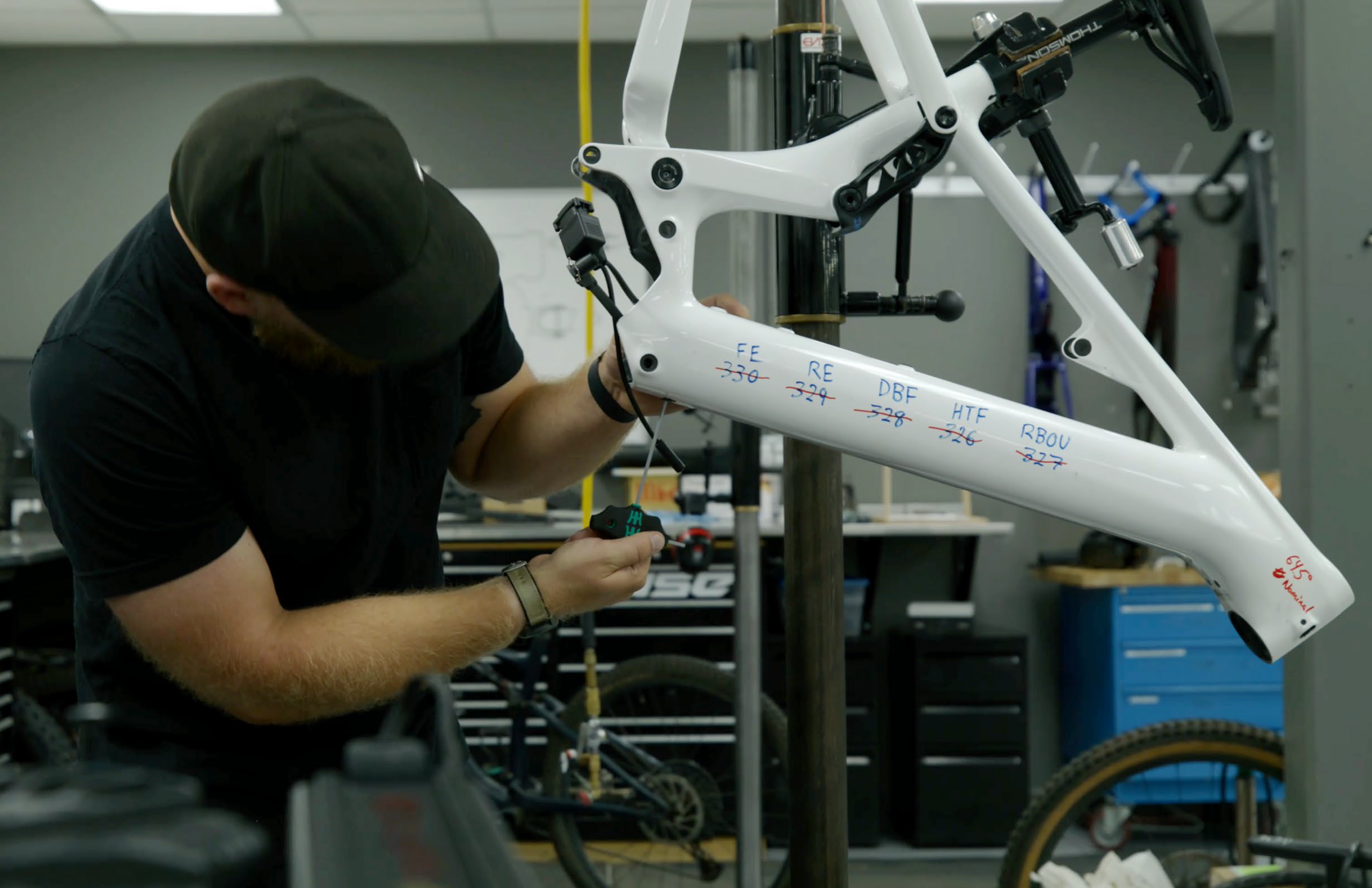 Levo 4 2026 frame