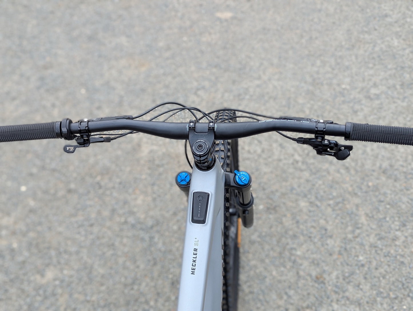 Santa Cruz Ex-Demo Heckler SL