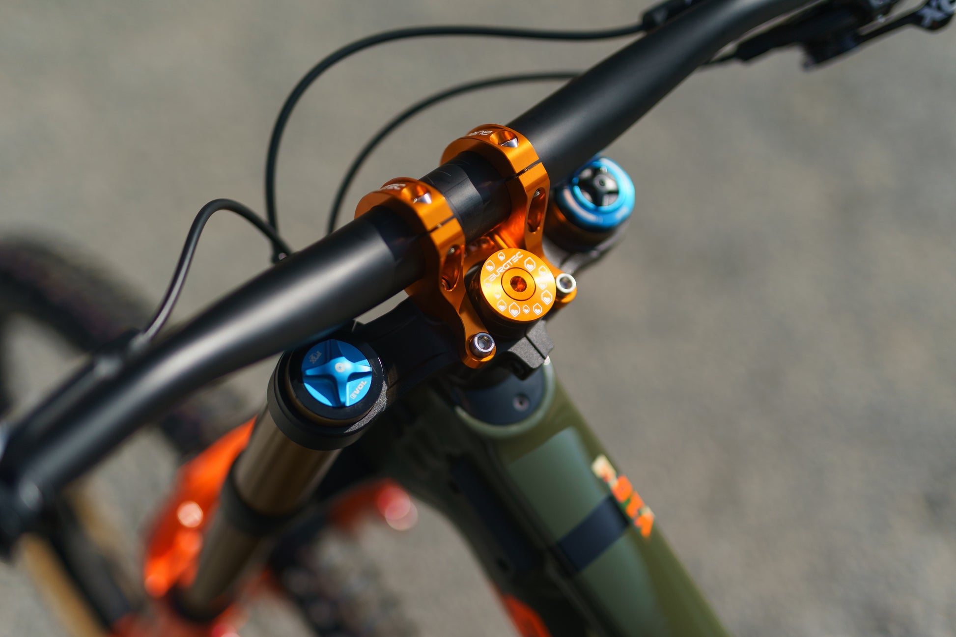 2027 Santa Cruz V10 8 CC Custom Build-BRINK