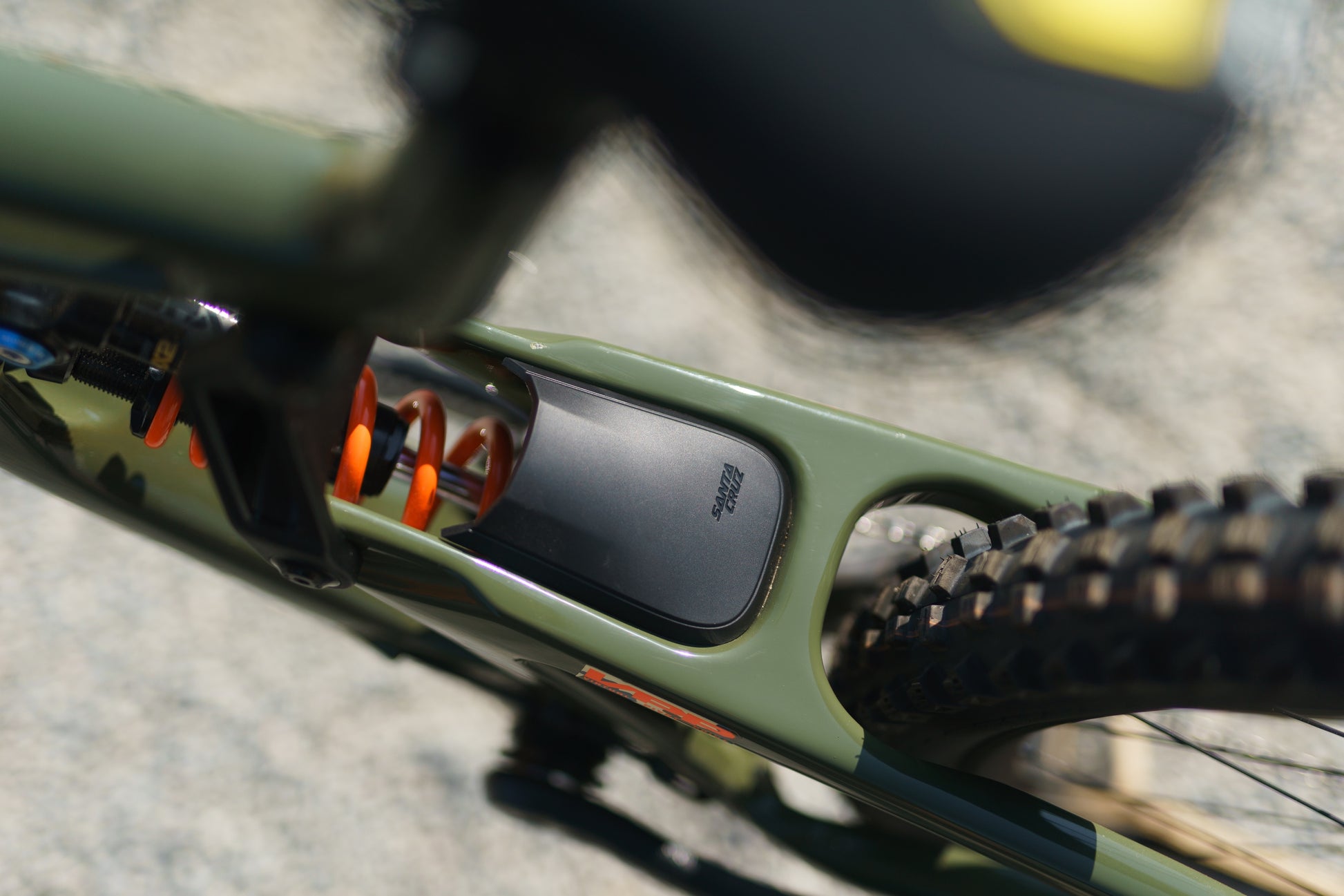 2027 Santa Cruz V10 8 CC Custom Build-BRINK
