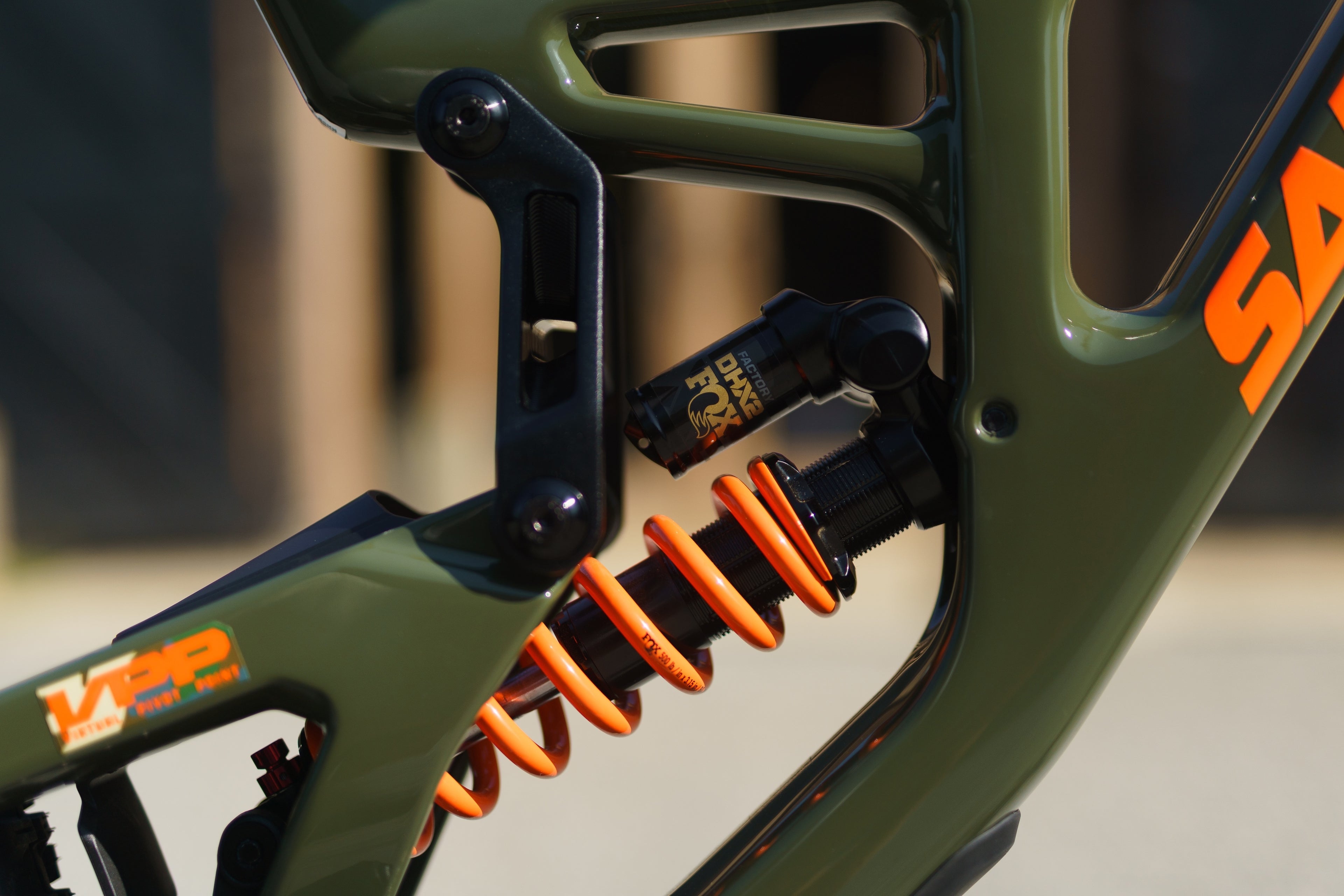 2027 Santa Cruz V10 8 CC Custom Build-BRINK