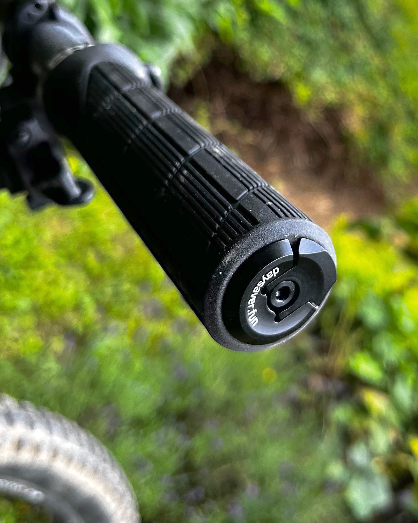 Daysaver Incredible Handlebar Mount