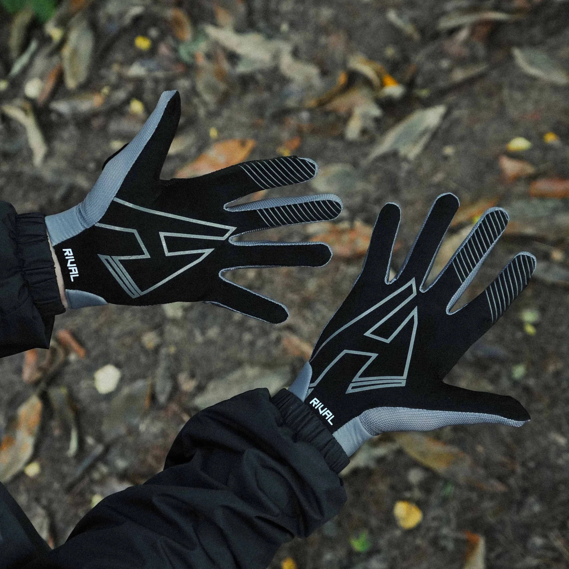 Helfare Rival Gloves-BRINK