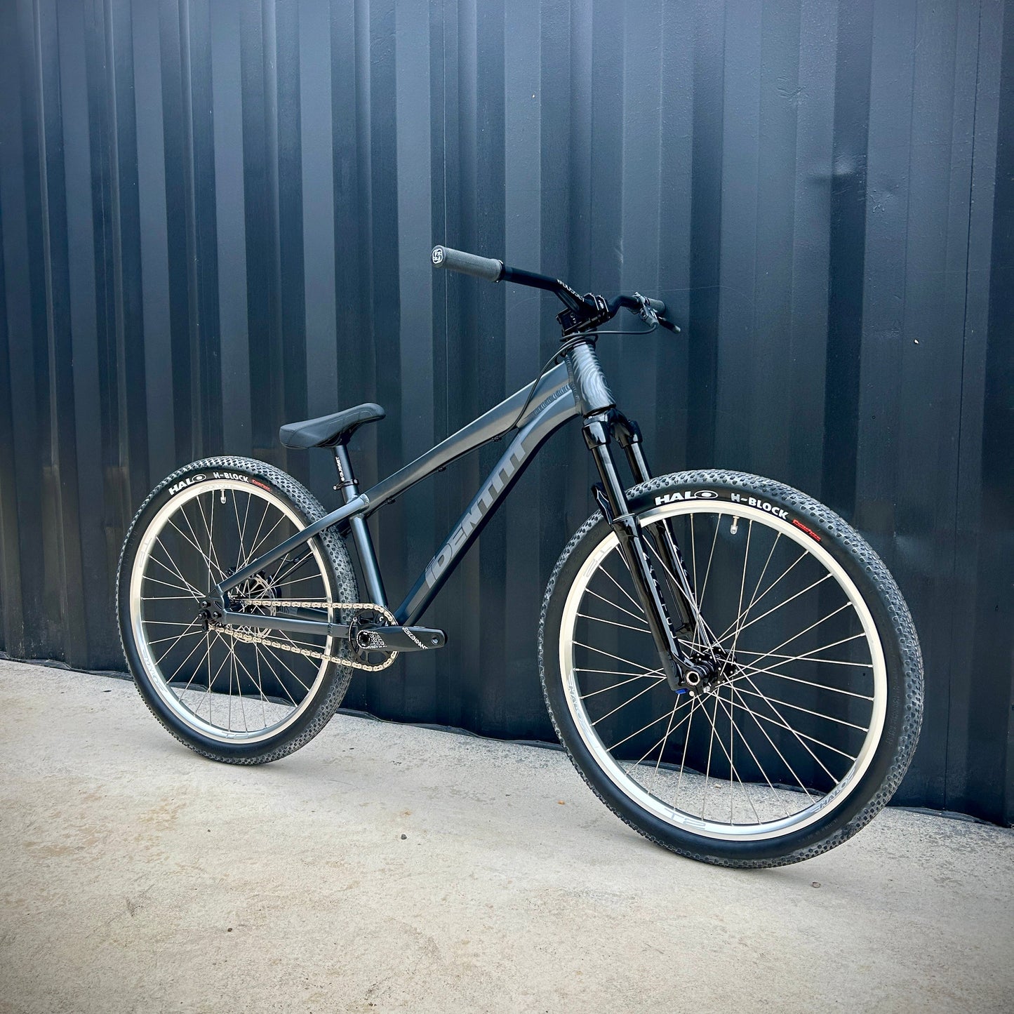 Identiti Dr Jekyll Custom