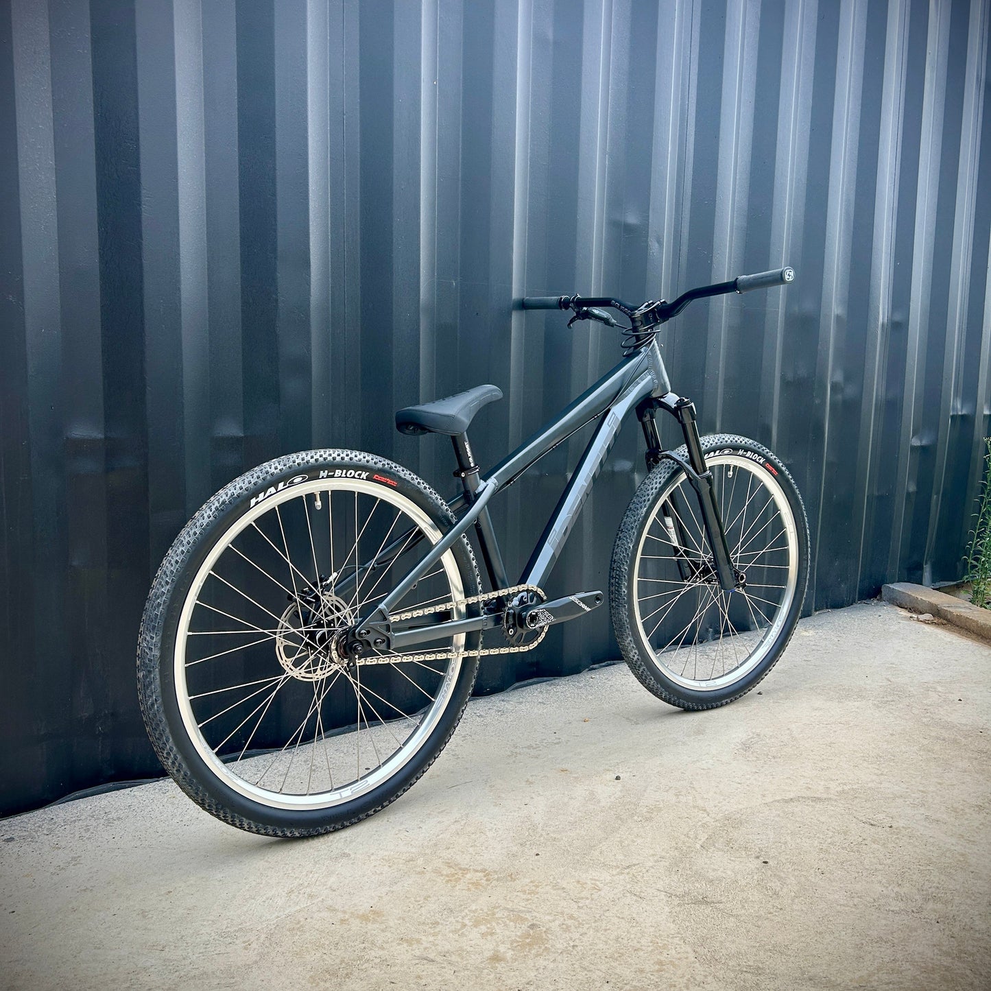 Identiti Dr Jekyll Custom