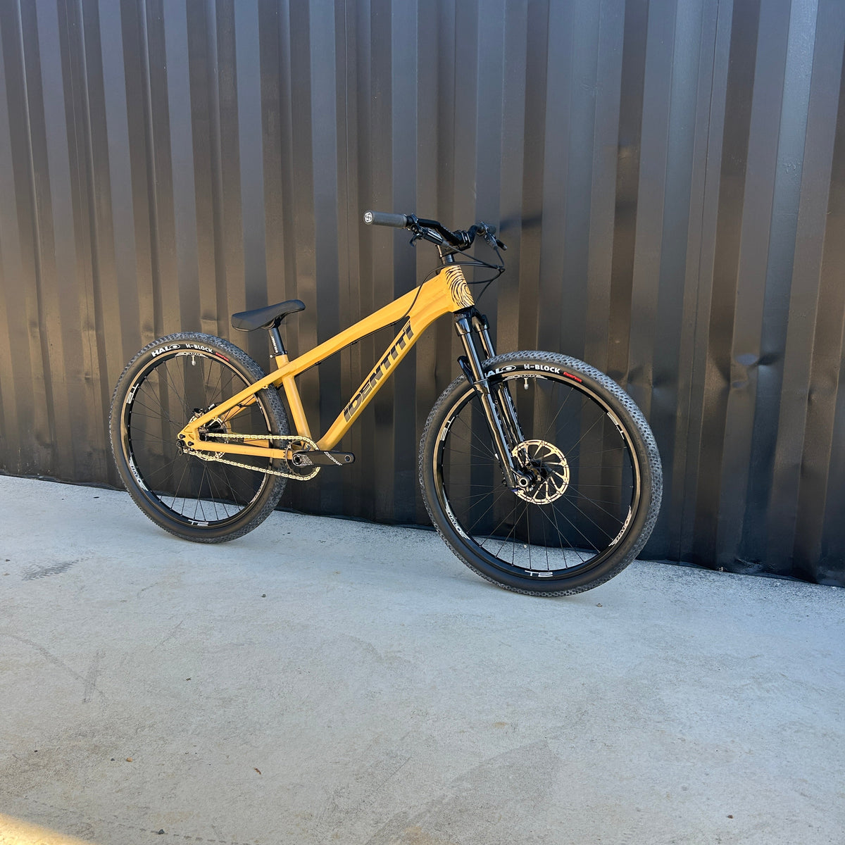 Identiti Dr Jekyll Custom