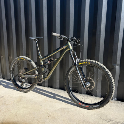 Specialized Status 2026 Ex-Demo