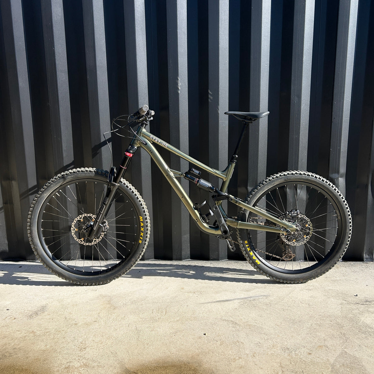 Specialized Status 2026 Ex-Demo