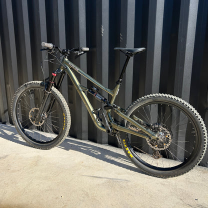 Specialized Status 2026 Ex-Demo
