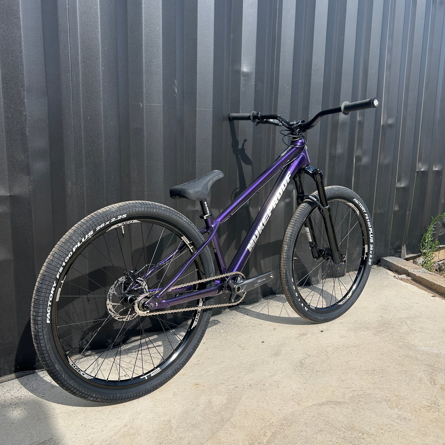 Nukeproof Soloum-BRINK