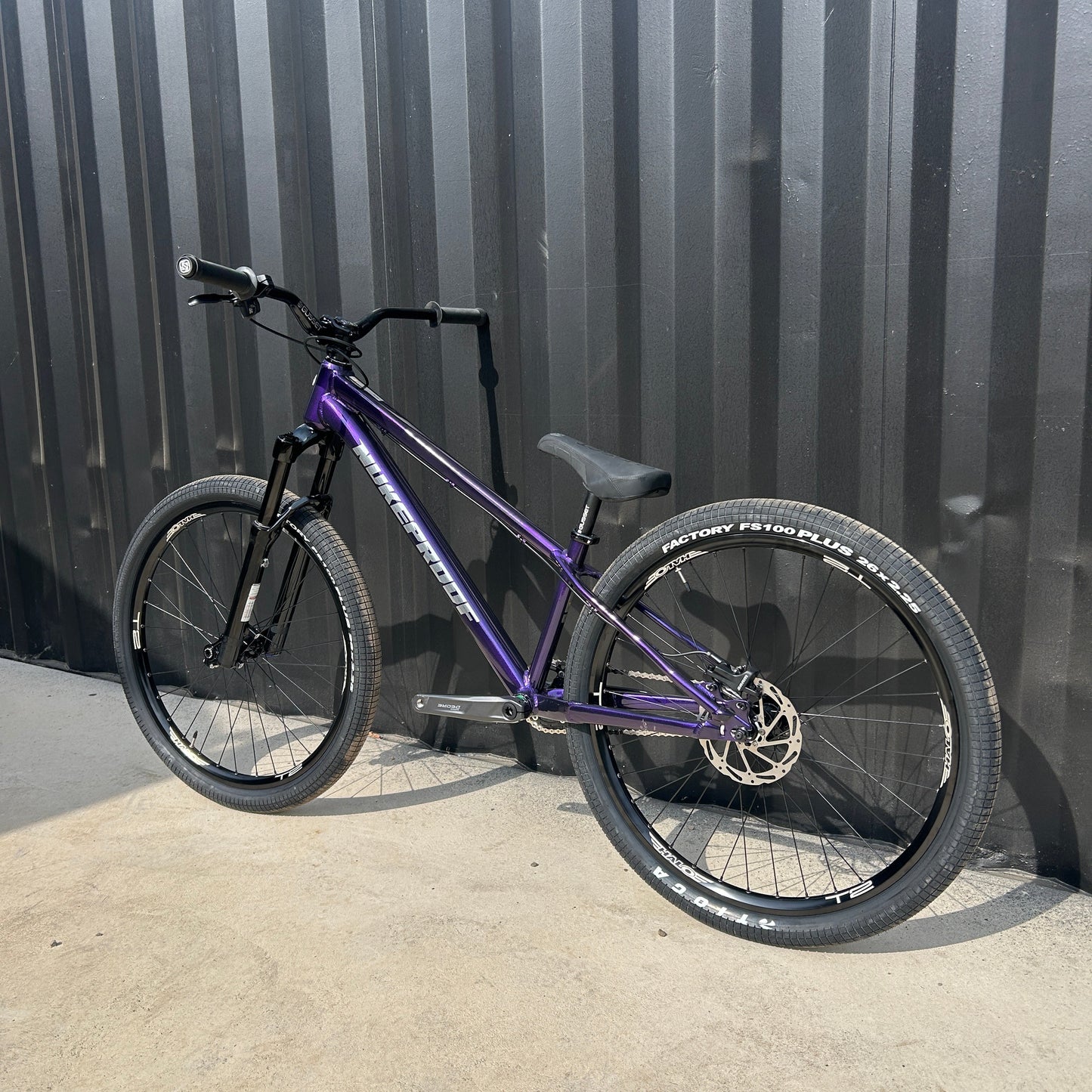 Nukeproof Soloum-BRINK