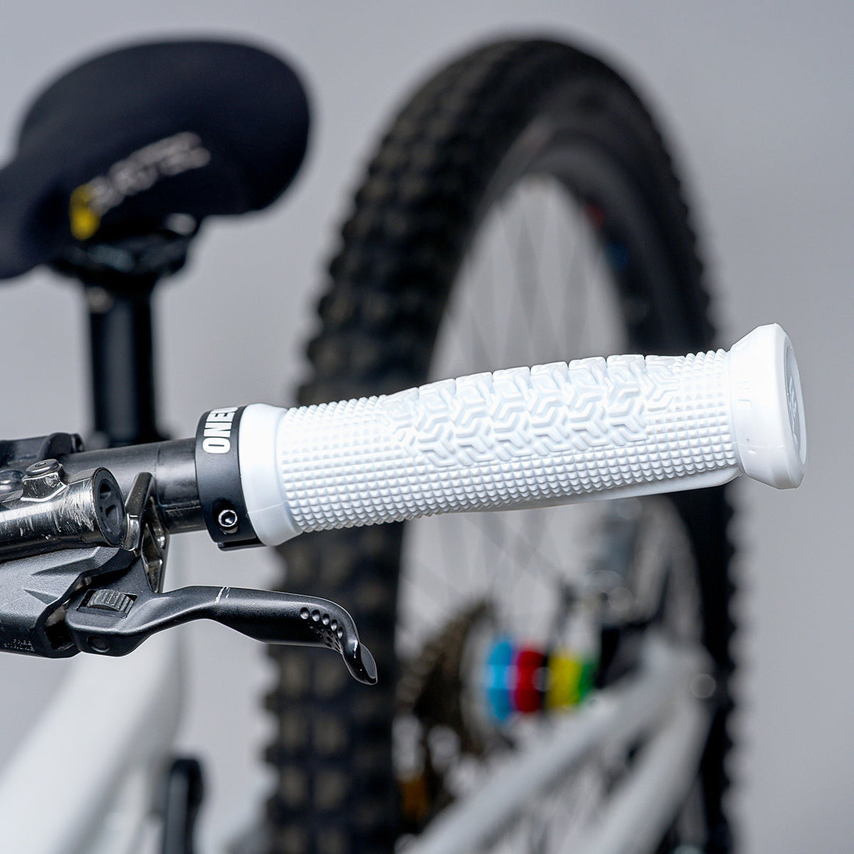 White Goldstone Grip mounted with the oversized outer flange visible