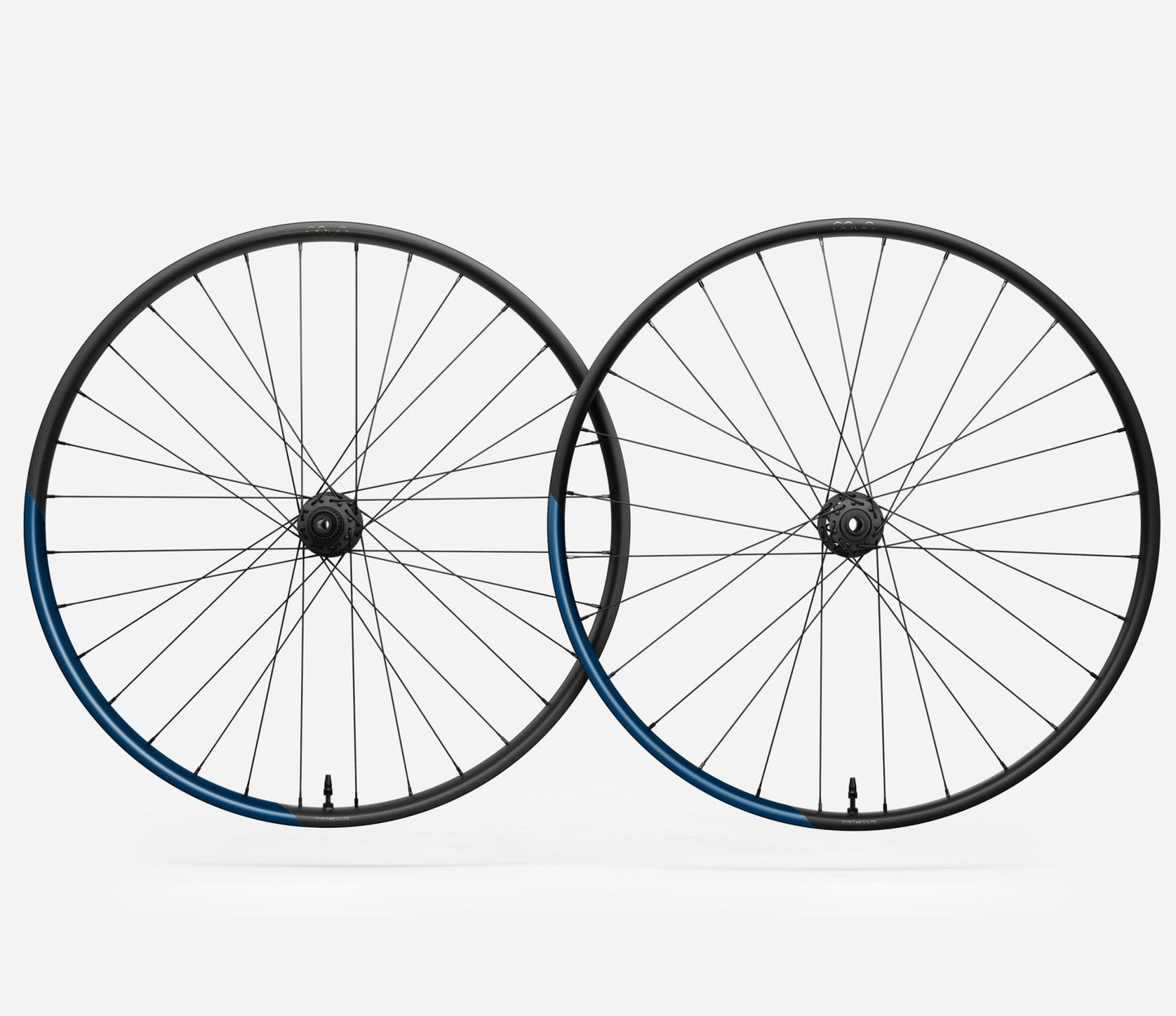 Oquo MC32 LTD Wheelset-29"-Metallic Cobalt Blue Matt-Shimano Micro Spline-BRINK