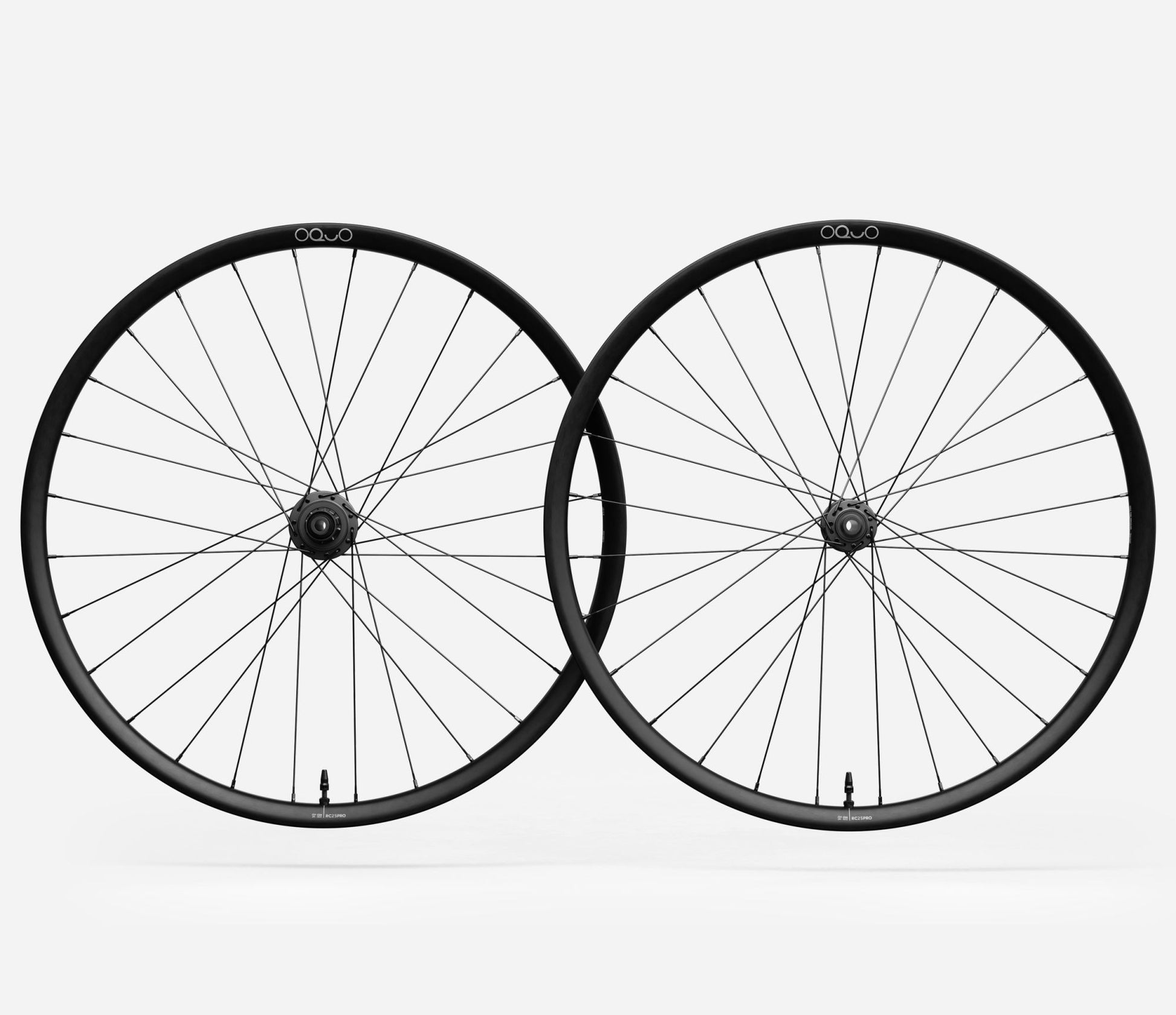 Oquo RC25 PRO Wheelset-700c-Black Matt-Shimano HG-BRINK