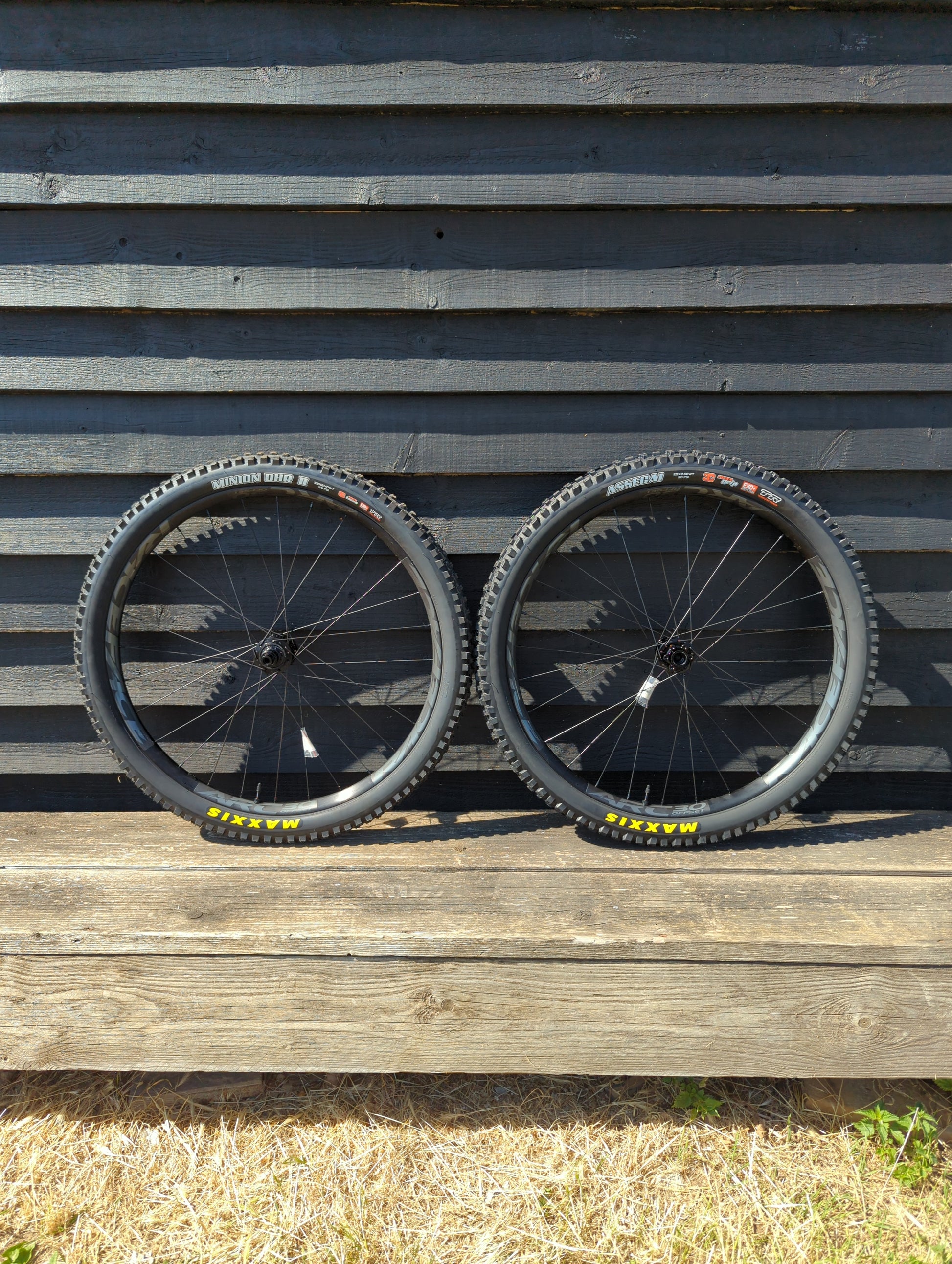 Raceface ARC30 - ( Industry9 1/1 ) (DT Swiss 370) Wheelset & Tyres-BRINK