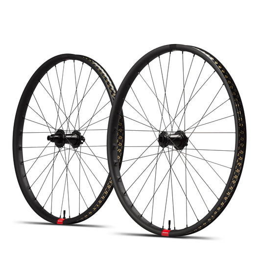 Reserve 31 DH / I9 Hydra Carbon Wheelset-BRINK