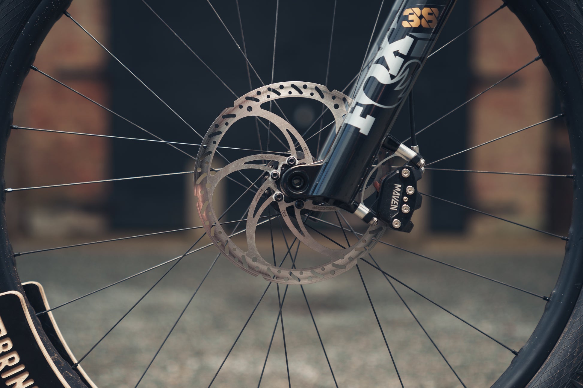 Santa Cruz Bronson CC Custom Edition-BRINK