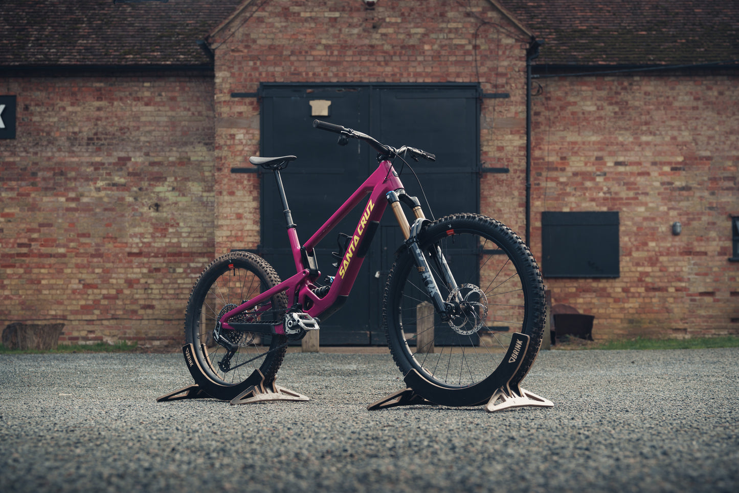 Santa Cruz Bronson CC Custom Edition-BRINK