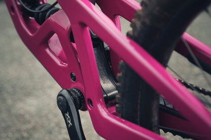 Santa Cruz Bronson CC Custom Edition-BRINK