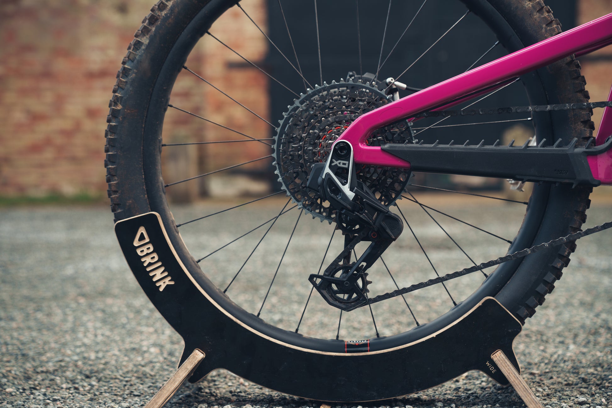 Santa Cruz Bronson CC Custom Edition-BRINK