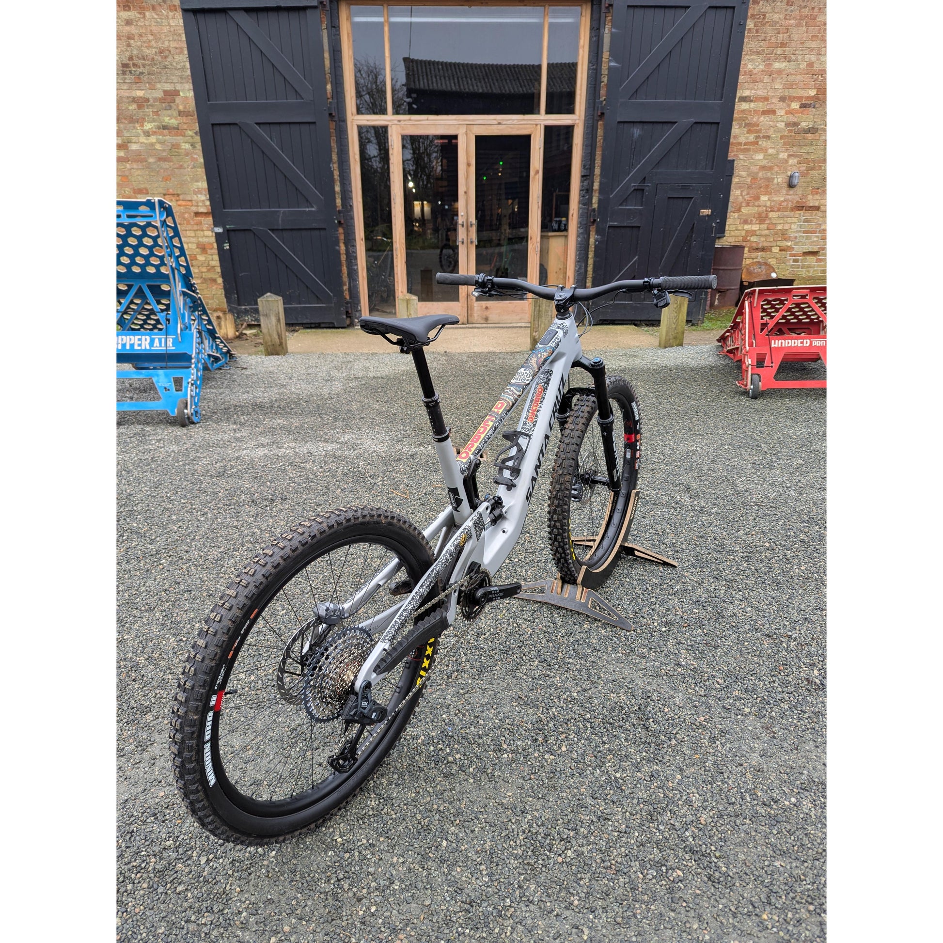 Santa Cruz Heckler SL C 2024 Custom Build-BRINK