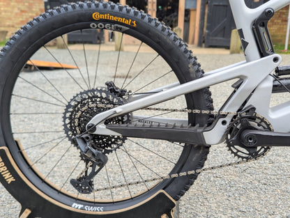 Santa Cruz Ex-Demo Heckler SL