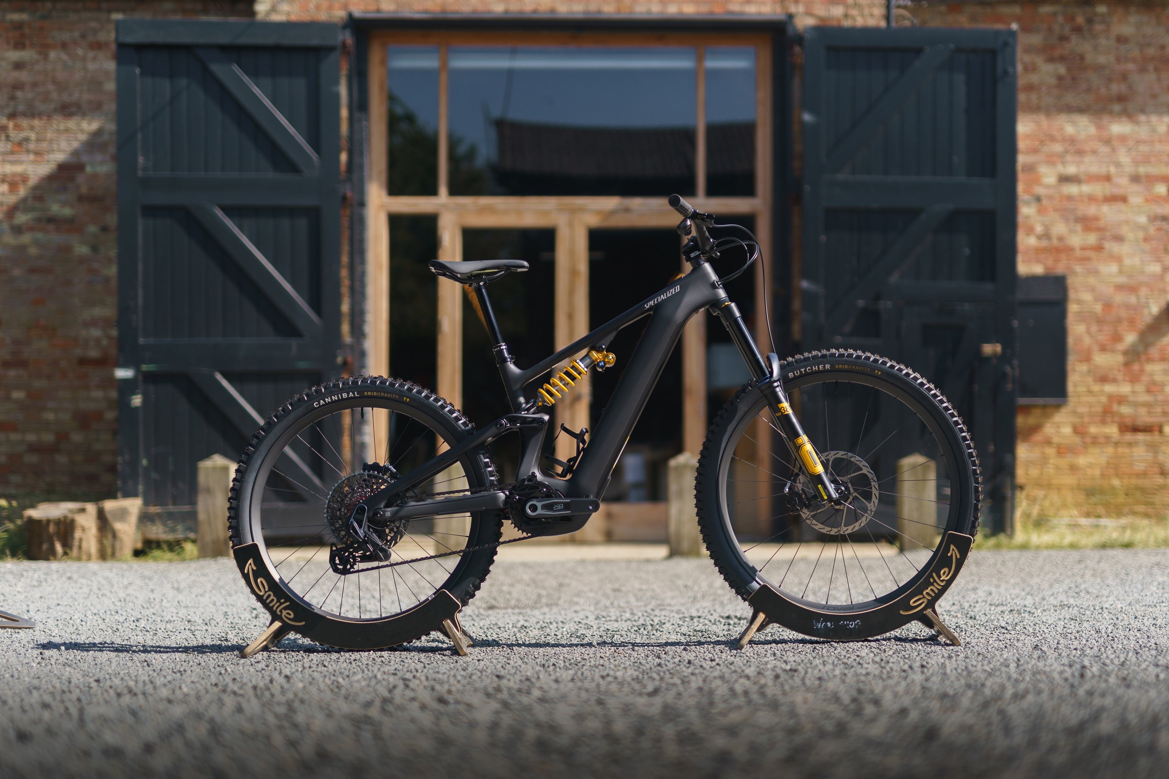 Specialized Levo Evo 4 Pro Custom Ohlins Edition-BRINK