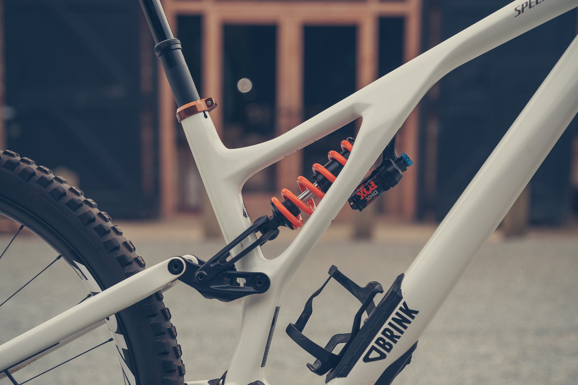 Specialized Stumpjumper Evo Custom WOrange Edition-BRINK