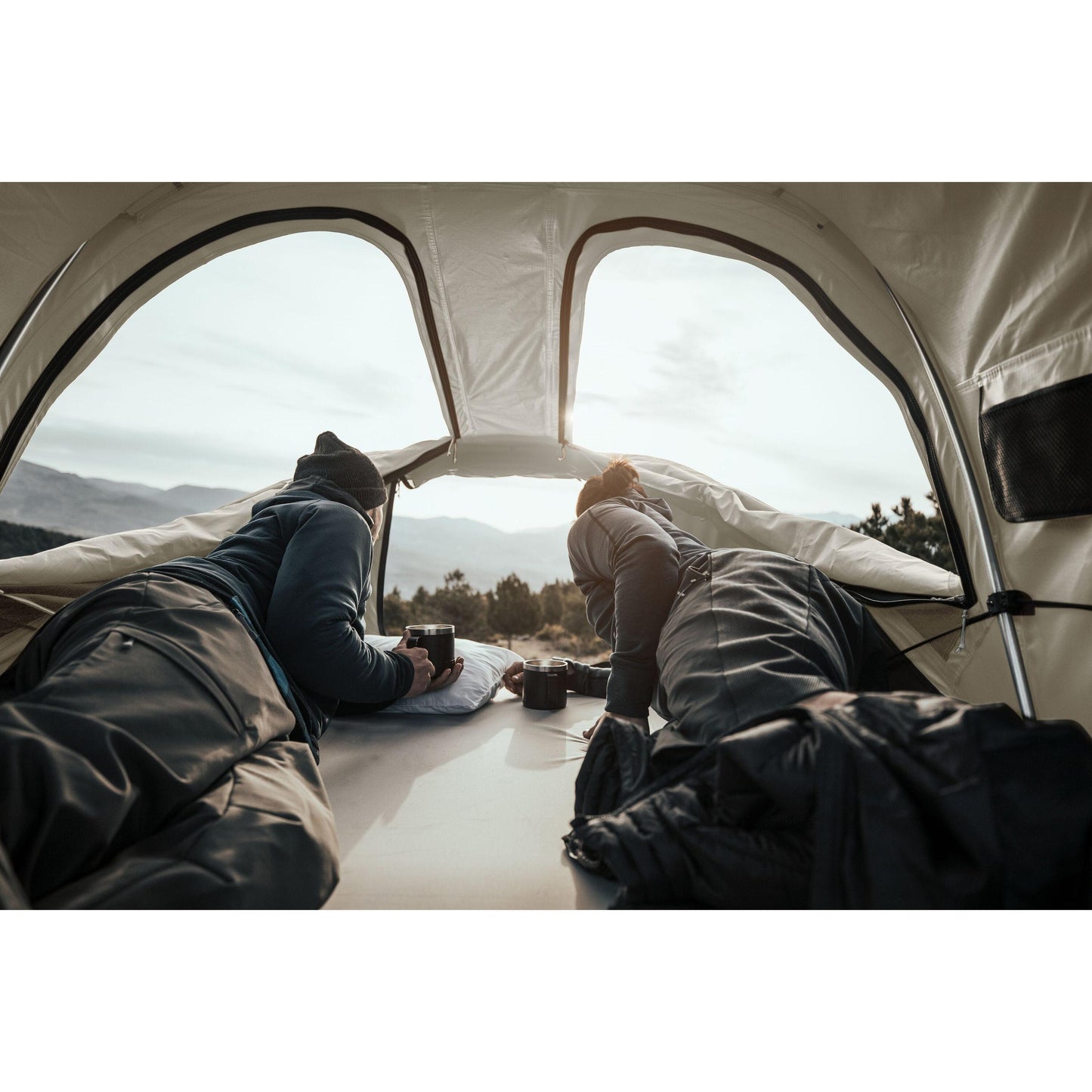 Thule Approach M Recycled Rooftop Tent-BRINK
