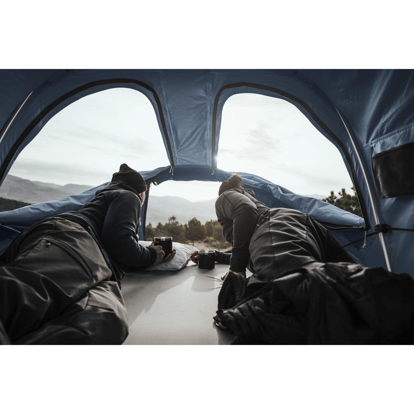 Thule Approach L Recycled Rooftop Tent-BRINK
