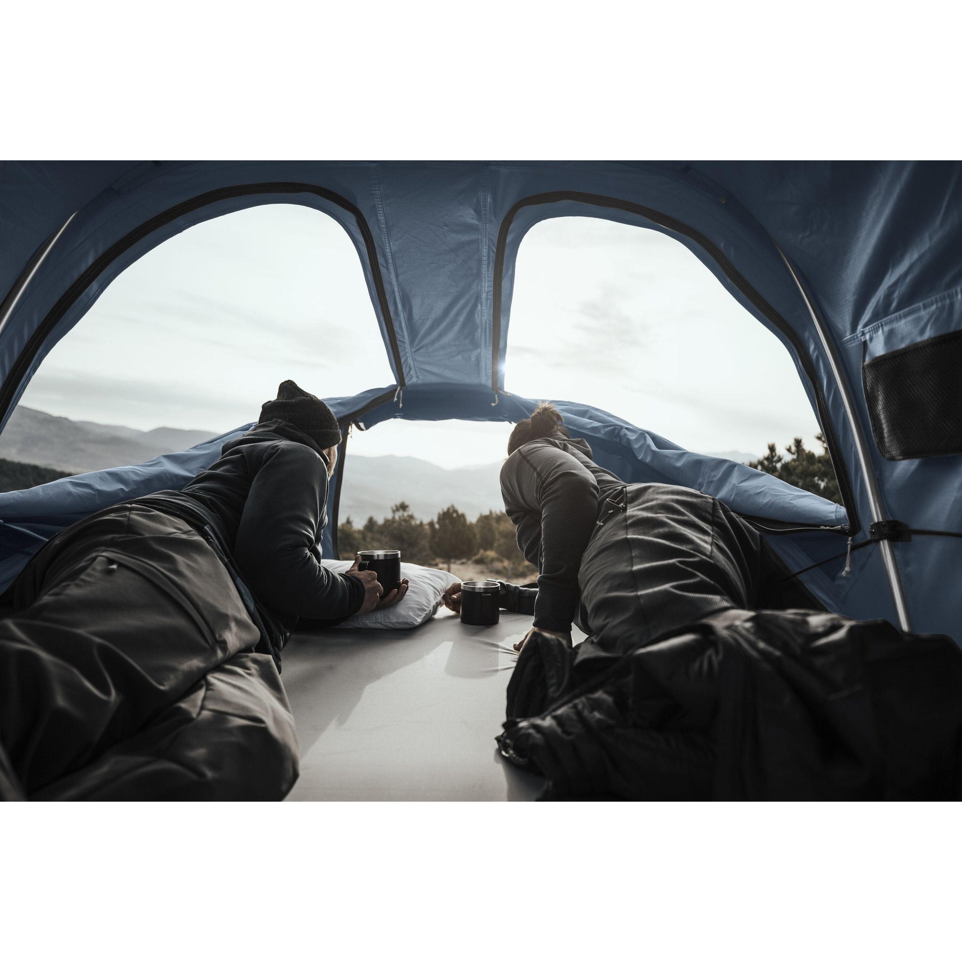 Thule Approach L Recycled Rooftop Tent-BRINK