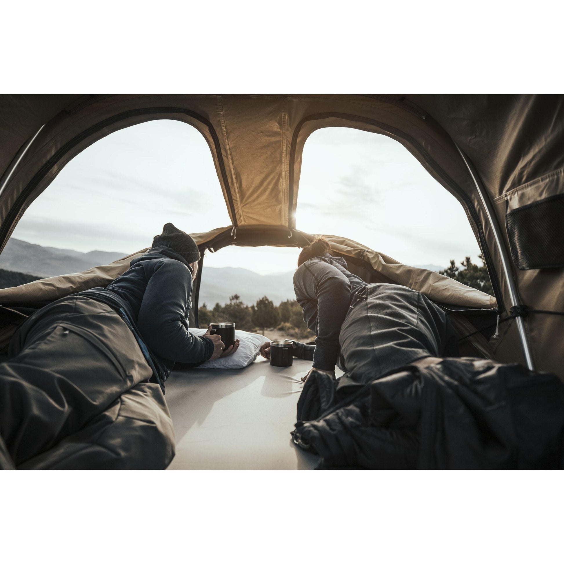 Thule Approach L Rooftop Tent-BRINK