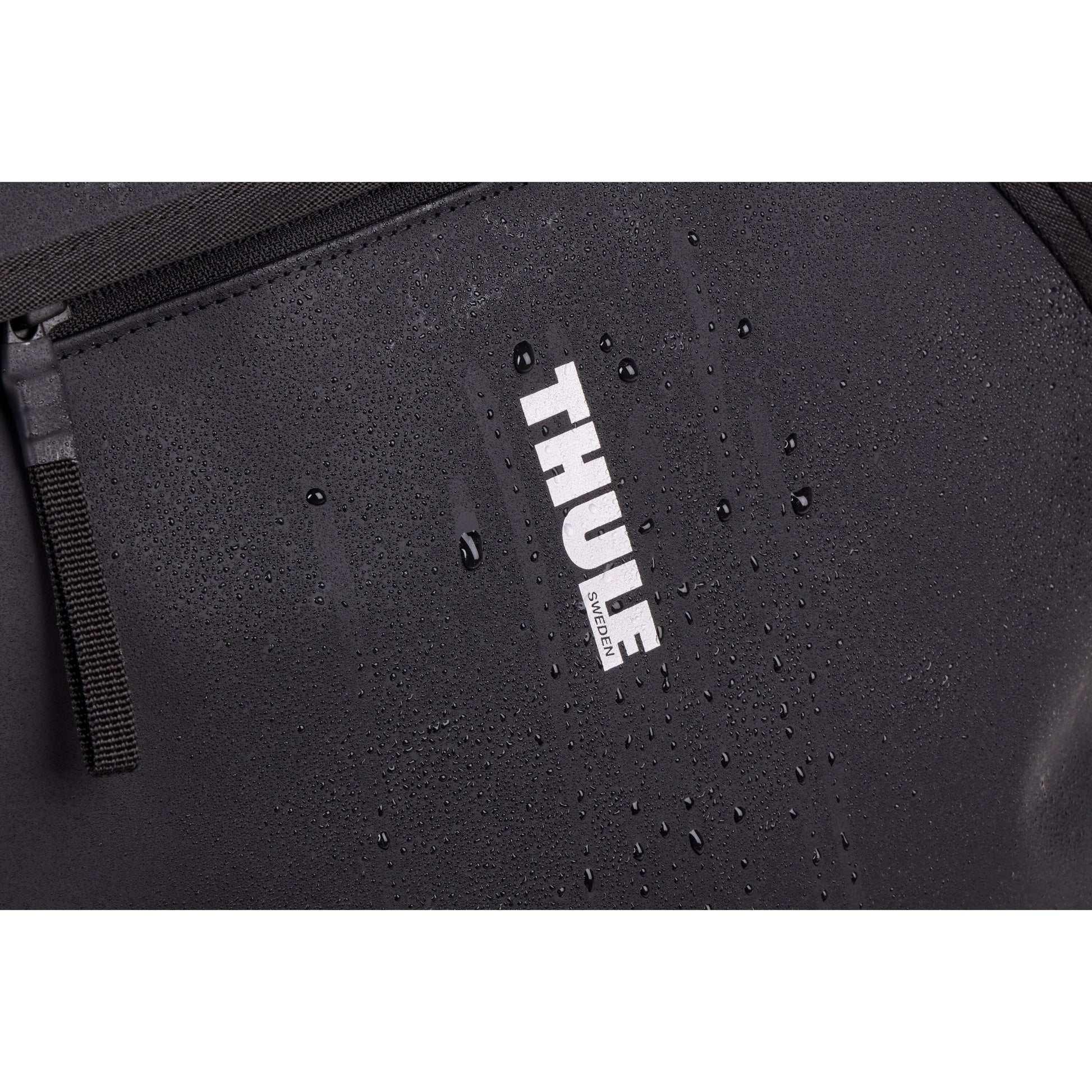 Thule Chasm 22L Courier with InLock-BRINK