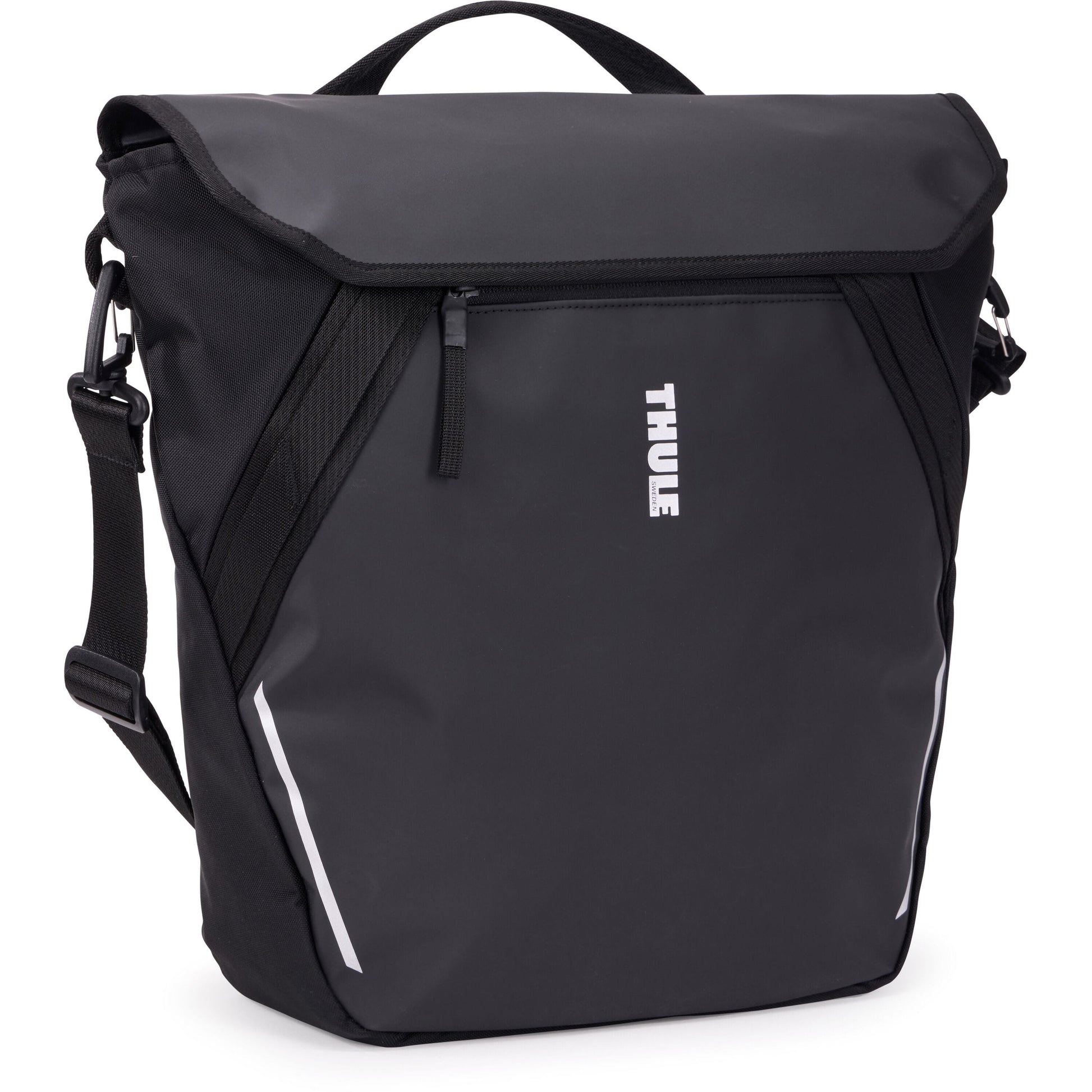 Thule Chasm 22L Courier with InLock-Black-BRINK
