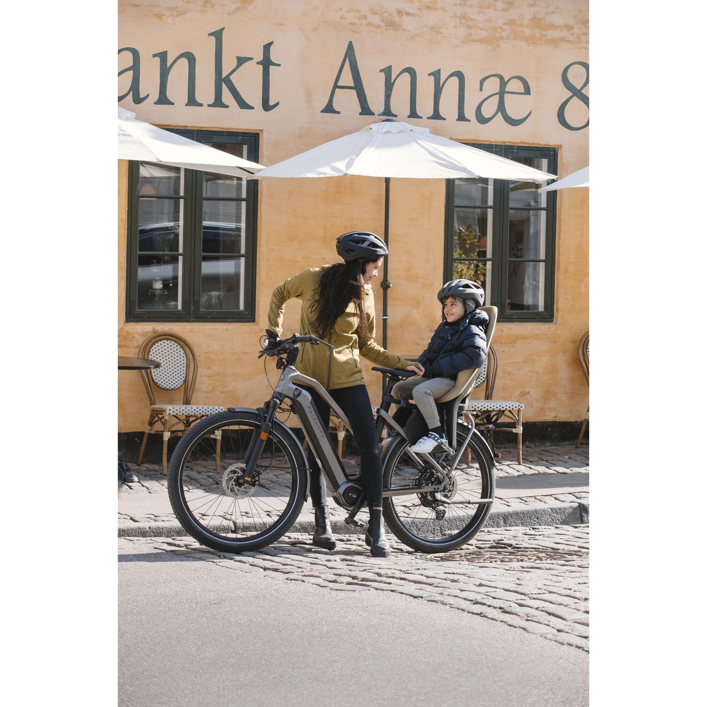 Thule Yepp 2 Maxi Rack-Mount Child Seat-BRINK