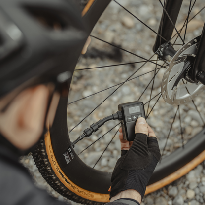 Topeak E-Booster Digital Mini-BRINK