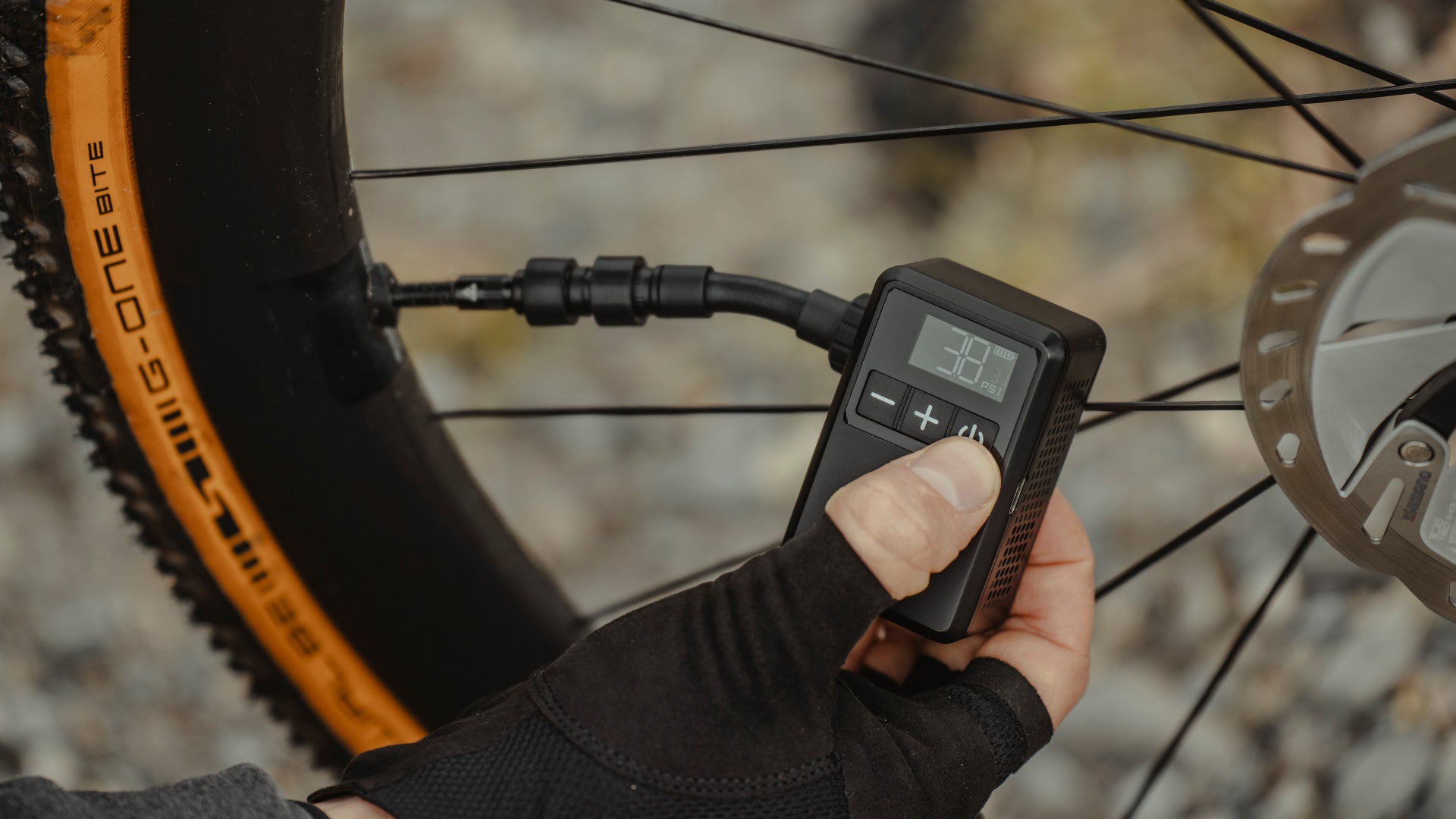 Topeak E-Booster Digital Mini