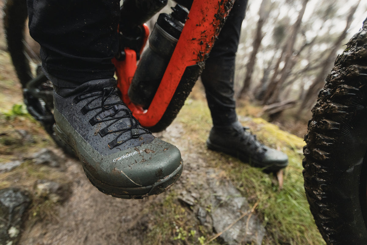 Reinforced toe of the Stamp Trail Speed Lace Seal in wet riding conditions