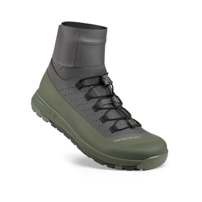 Crankbrothers Stamp Trail Speed Lace Seal Shoes in Dark Grey / Forest, three-quarter upper view