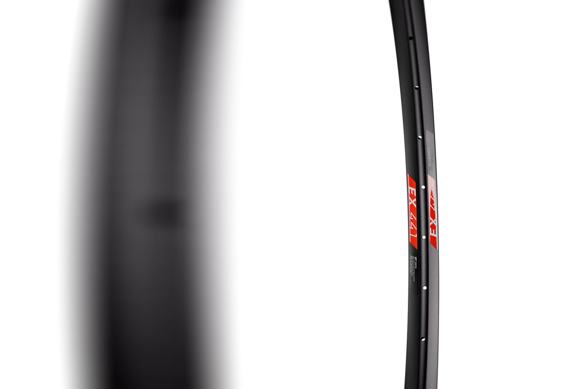 Support where the tyre needs it - DT Swiss product detail