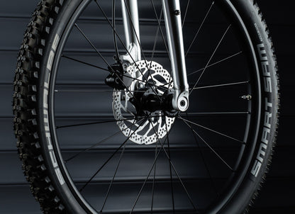 Early Rider Seeker 24 in Brushed Aluminium - Smart Sam tyre, front wheel, rigid fork and disc rotor