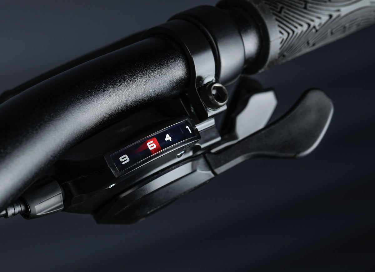 Early Rider Seeker 24 in Brushed Aluminium - nine-speed trigger shifter and grip