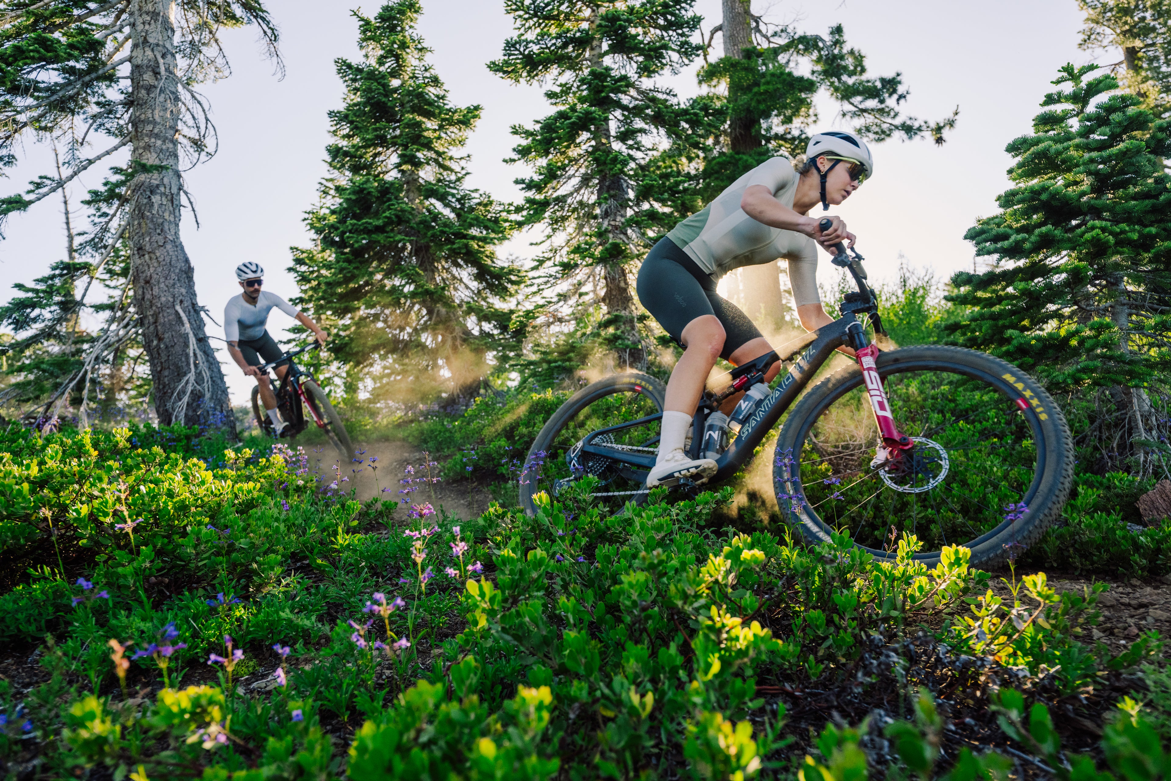Two riders on the new Santa Cruz Blur 5