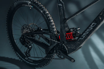 UNNO MITH Race RS Vivid Coil shock and rear suspension