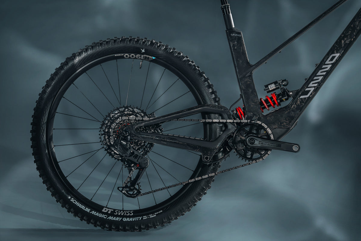 UNNO MITH Race RS drivetrain and rear wheel