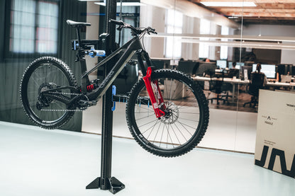 UNNO MITH Race RS complete bike in the workshop